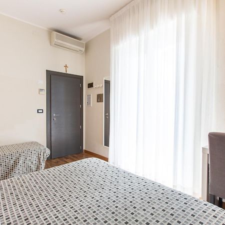 Hotel Gardenia Rimini Exterior photo