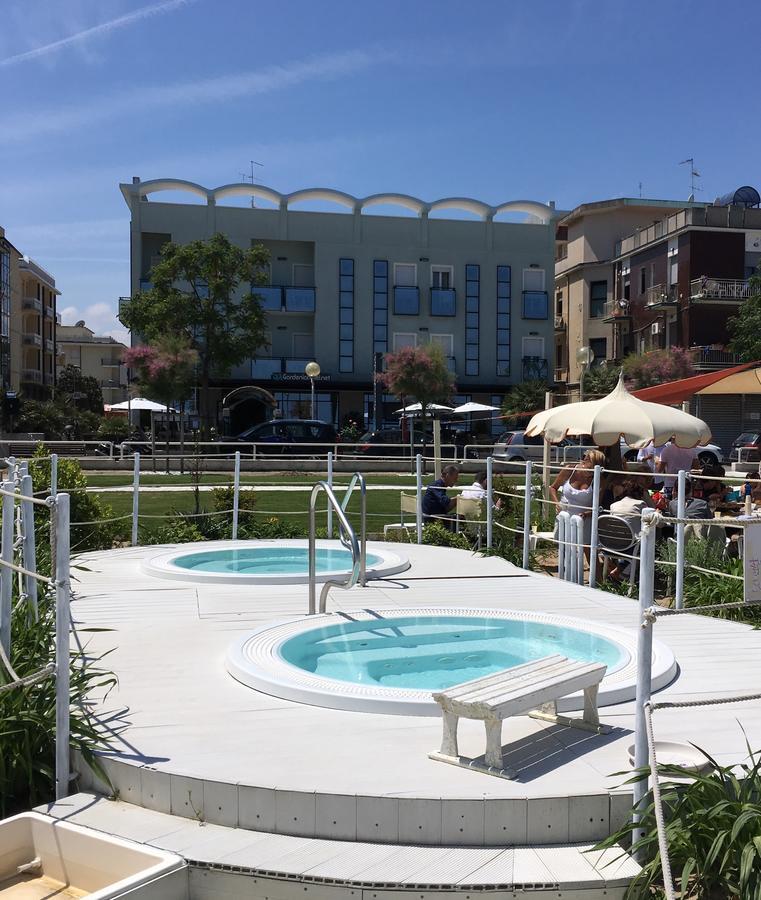 Hotel Gardenia Rimini Exterior photo
